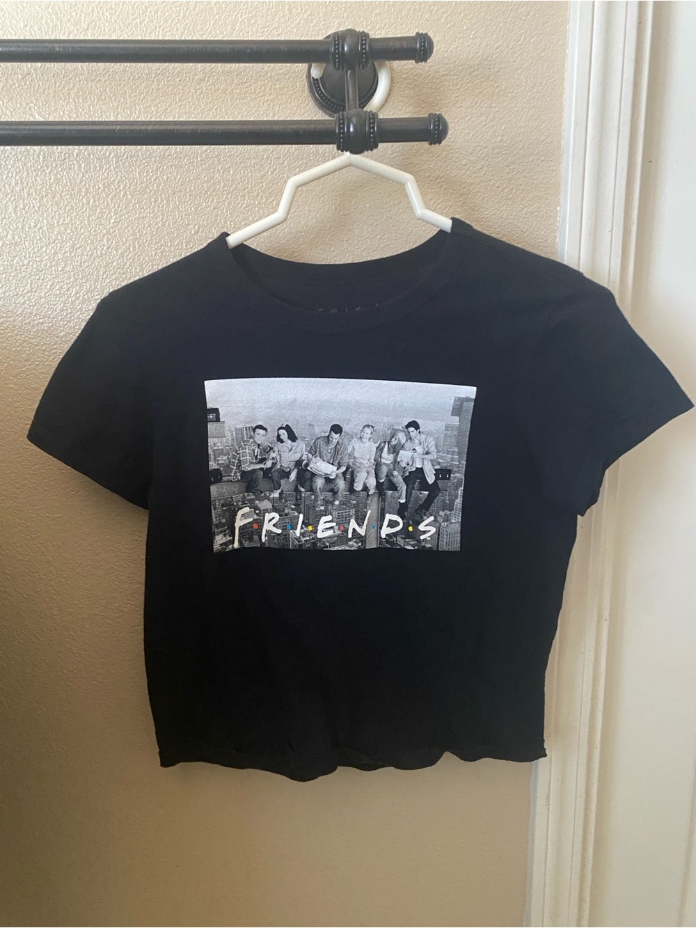 FRIENDS Black Short Sleeve Crop Tee with Monochrome Cast Graphic